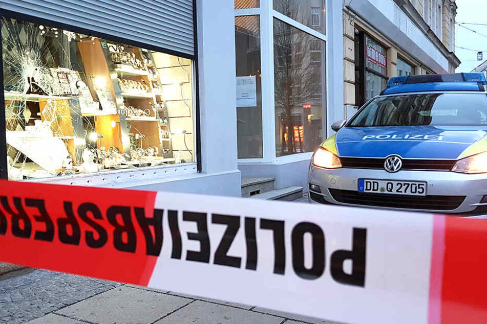 Die Kriminalpolizei ermittelt nach dem Diebstahl.