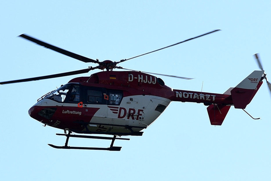 Ein Rettungshubschrauber brachte den Vierjährigen in eine Klinik.
