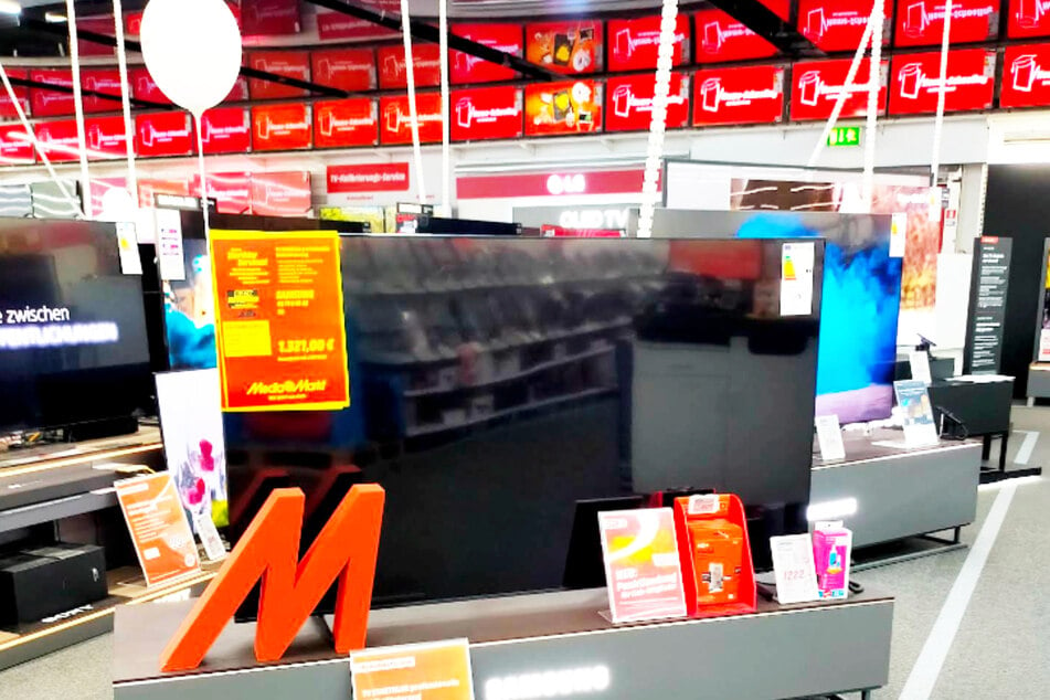 Sonntag (9.3.) läuft bei MediaMarkt ein Lagerverkauf. Über 2.000 Artikel sind dann im Angebot.