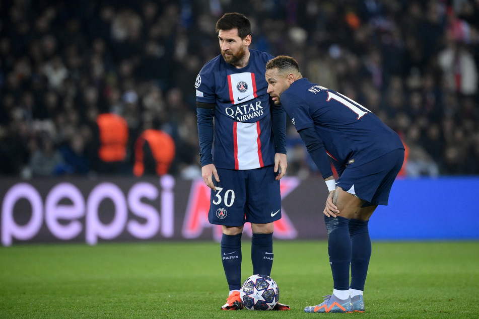 Bei Paris Saint-Germain bildeten Lionel Messi (36, l.) und Neymar (31) ein kongeniales Duo - nun spielen sie beide bei anderen Klubs.