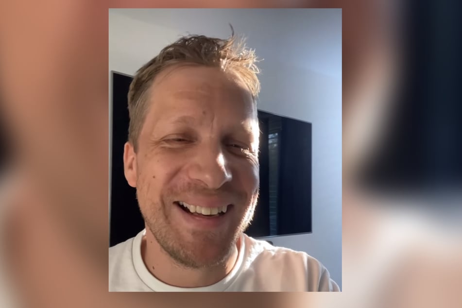 Oliver Pocher (45) konnte sich ein herzliches Lachen nicht verkneifen, als seine Ehefrau bei knapp 30 Grad im Bett lag und über die Temperaturen klagte.