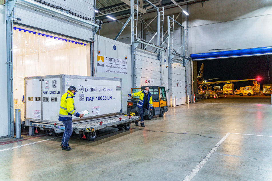 Der Flughafen in Leipzig/Halle ist ein für sensible Pharmasendungen zertifizierter Flughafen.