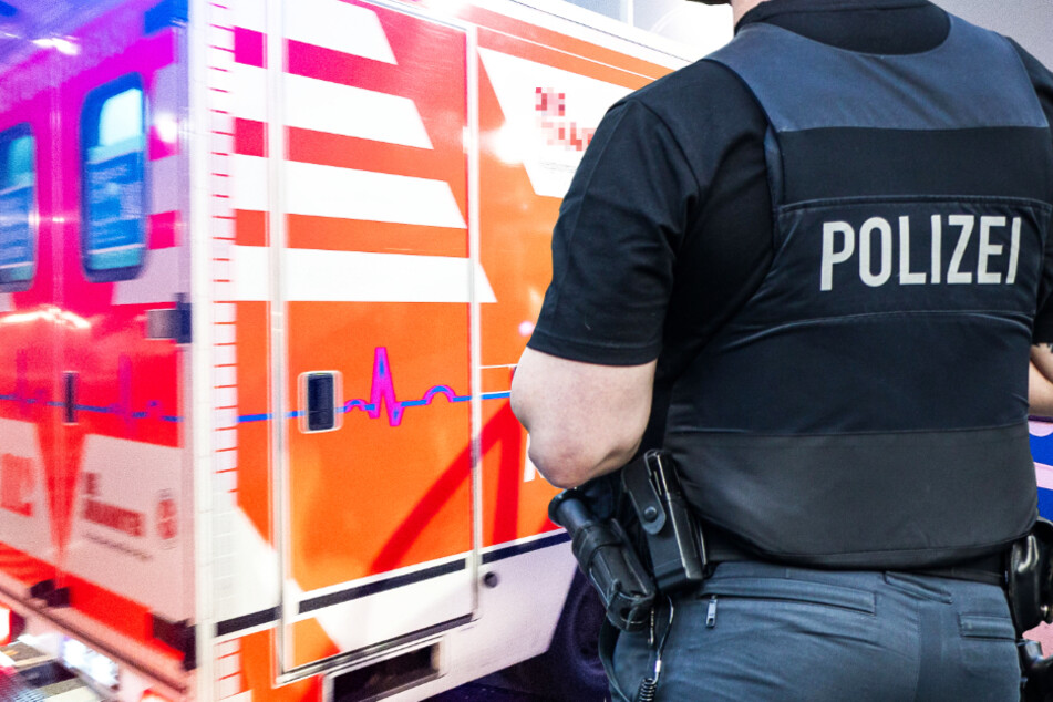 Sperrung der A5 bei Friedberg nach Unfall am Montagmorgen
