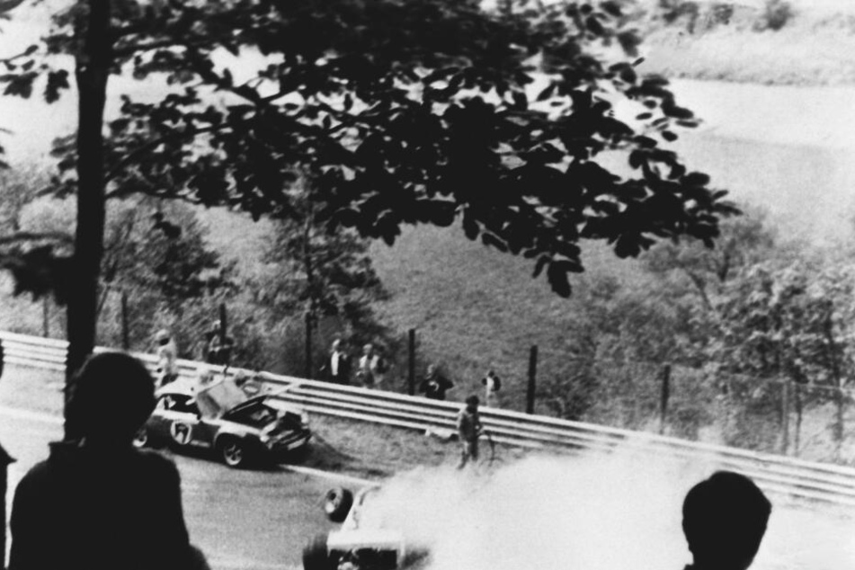 Am 1. August 1976 passiert der schreckliche Lauda-Unfall auf dem Nürburgring.