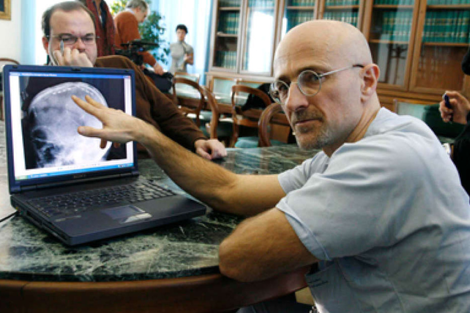 Neurochirug Sergio Canavero steckt hinter dem tollkühnen Plan.