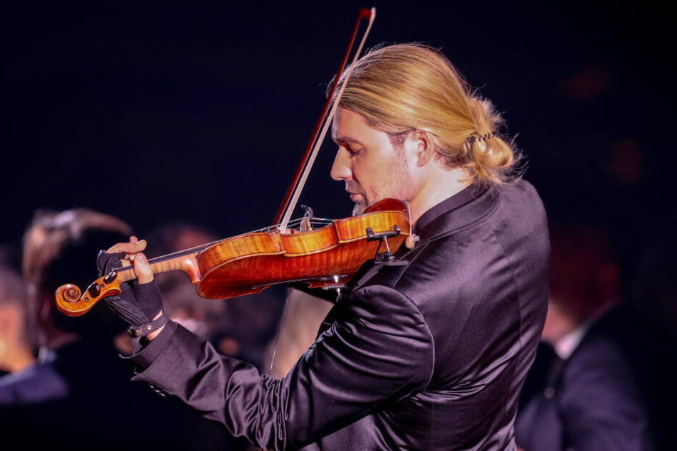 So kennen und lieben ihn seine Fans: David Garrett beim Musizieren mit seiner Geige.