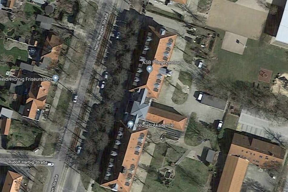 Zuletzt wurde die 86-Jährige im ASB-Pflegezentrum in der Hans-Neupert-Straße gesehen.