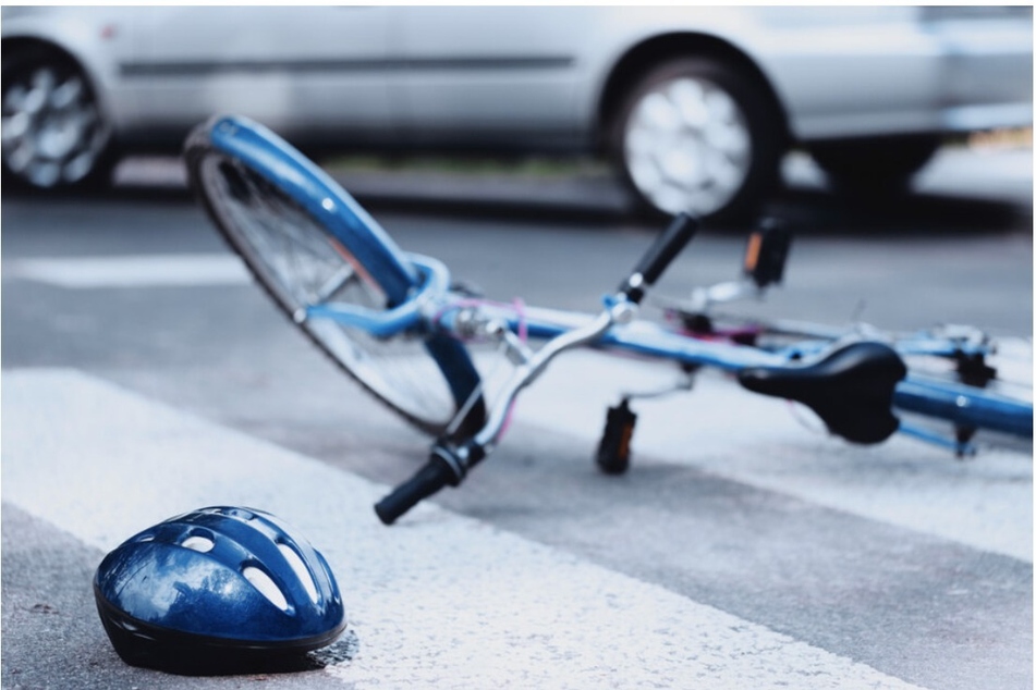 Ein 16-jähriger Radfahrer wurde bei einem Unfall am Donnerstag in Torgau schwer verletzt. (Symbolbild)
