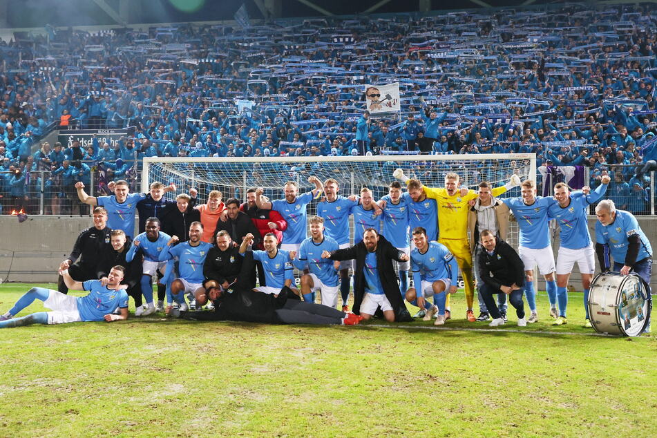 Im März 2022 feierten die Chemnitzer ihre große Pokal-Überraschung im Viertelfinale gegen Aue ausgiebig.