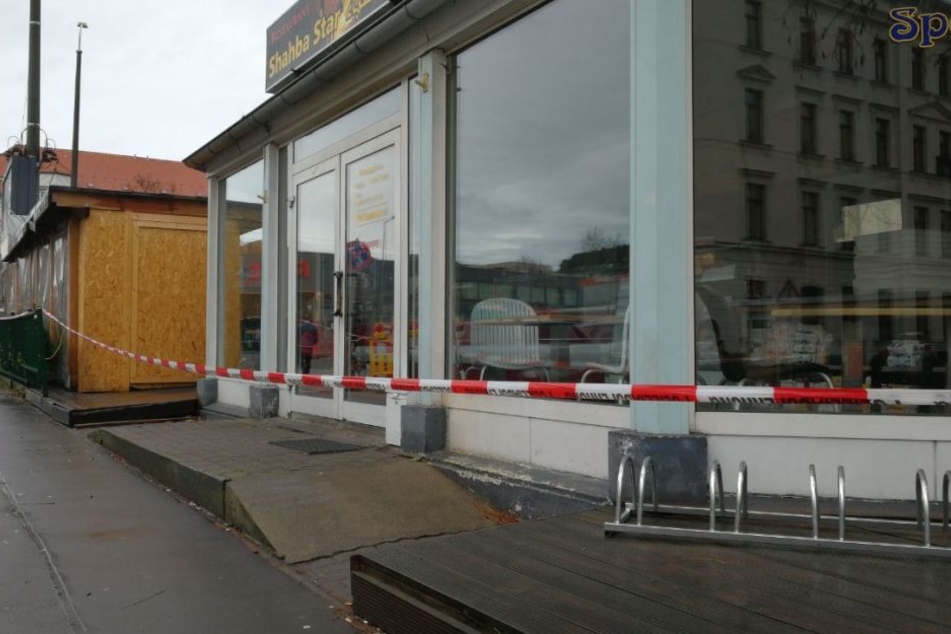 Aus Sicherheitsgründen wurde das Betreiben des Imbisses an der Ecke Sassstraße untersagt.