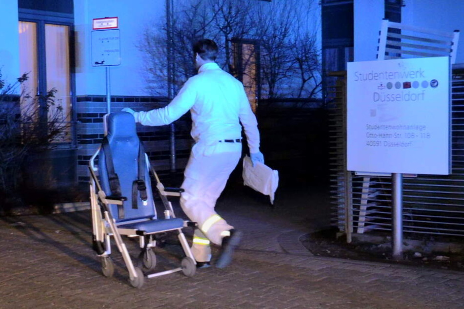 Die Helfer brachten die berauschten Studenten nach ihrem Pilz-Konsum ins Krankenhaus.