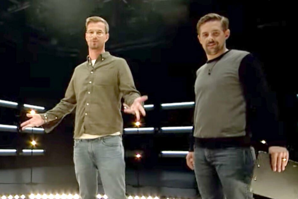In 15 Live-Minuten auf ProSieben setzten Joko Winterscheidt (40, l.) und Klaas Heufer-Umlauf (35) ein Zeichen für Menschlichkeit.