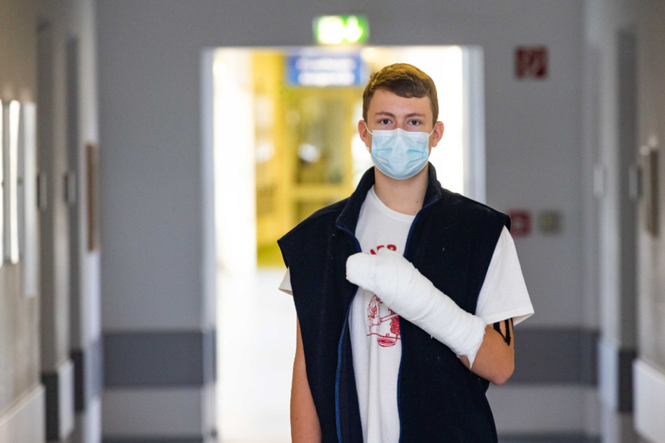 Schüler Felix (14) verletzte sich schon Anfang Dezember schwer an einem Böller.