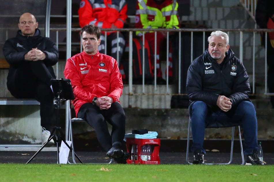 Vom Co- zum Interimstrainer: Jörg Emmerich sitzt in Ingolstadt als verantwortlicher Coach auf der Veilchen-Bank.