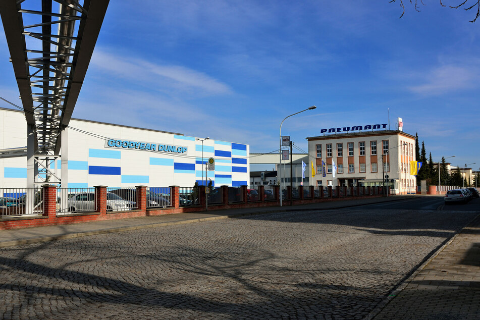 Das Goodyear-Werk in der Riesaer-Paul-Greifzu-Straße. Im benachbarten Logistikzentrum wurden die Reifen geklaut.