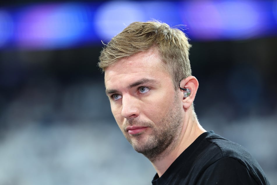 Fußball-Weltmeister Christoph Kramer (35) ist mit Bayer 04 Leverkusen hart ins Gericht gegangenen.