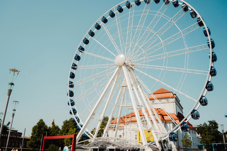 Seit dem 27. Juni dreht sich das "Wheel of Vision" wieder am Postplatz in der Dresdner Innenstadt.