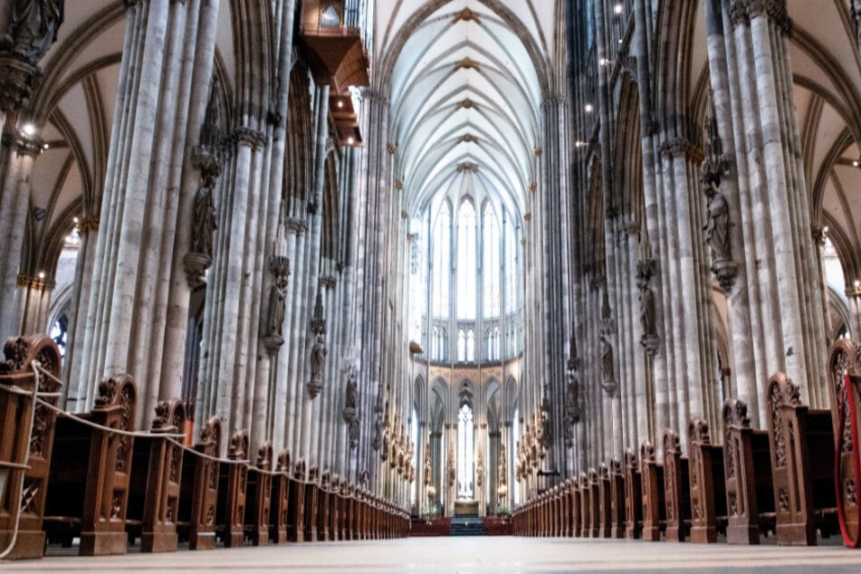 Eine der beliebtesten Gottesdienste im Kölner Dom ist die jährliche Christmette an Heiligabend.