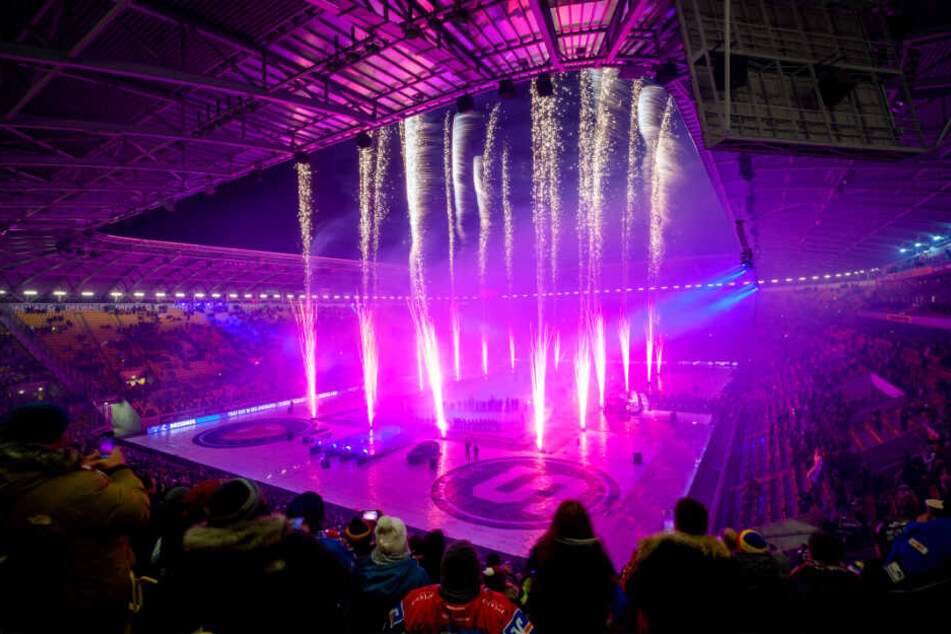 Wow! Mit einem Feuerwerk fand das Hockey-Open-Air einen krönenden Abschluss vor 32.009 Zuschauern.