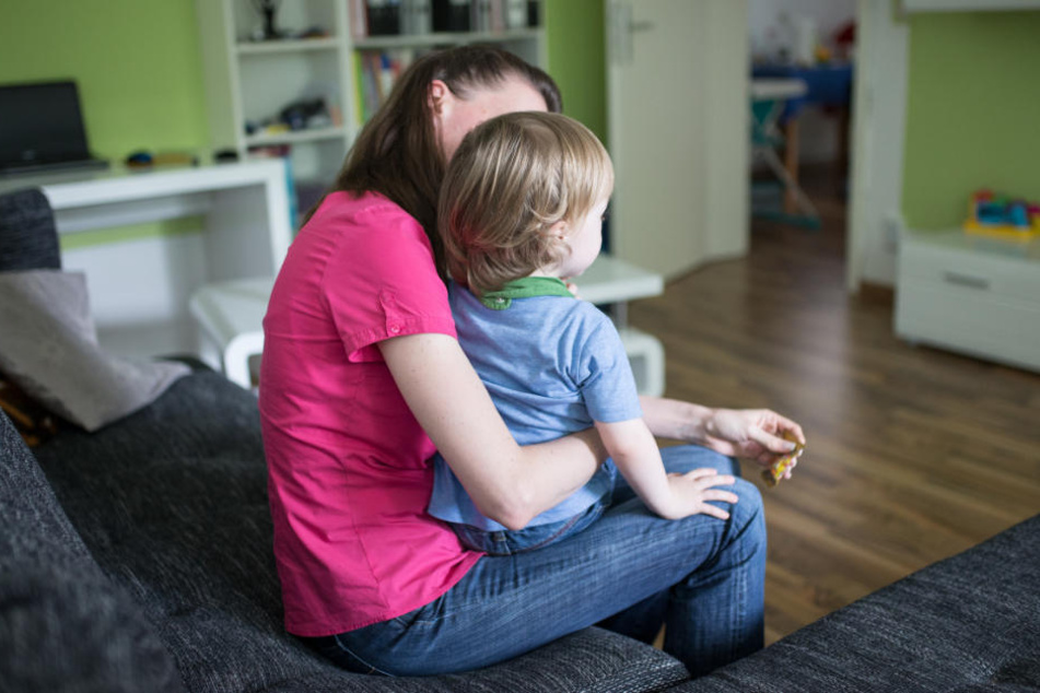 Studie belegt: Kinder von Alleinerziehenden leiden vermehrt unter Armut