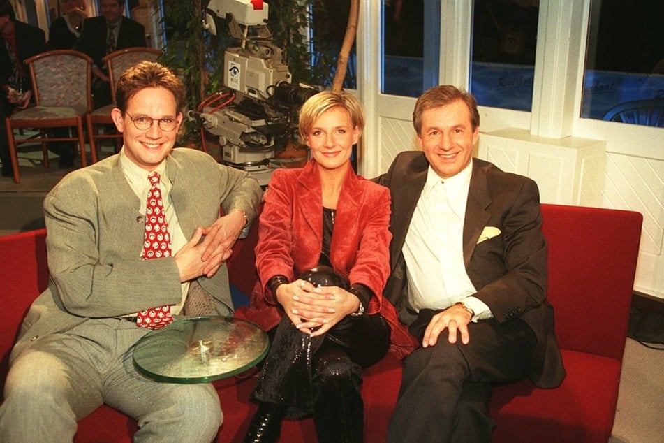 Moderierten ab 1998 gemeinsam das "Riverboat": Kim Fisher (heute 57) und Jan Hofer (r.), hier mit Klaus-Peter Grap (heute 67).