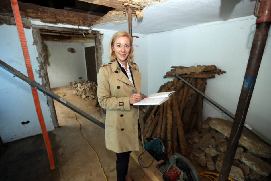 Bauherrin Nicole Kapitza will im Frühjahr oder Sommer 2018 ihre Kanzlei in dem alten Haus eröffnen. Bis dahin ist noch einiges zu tun.