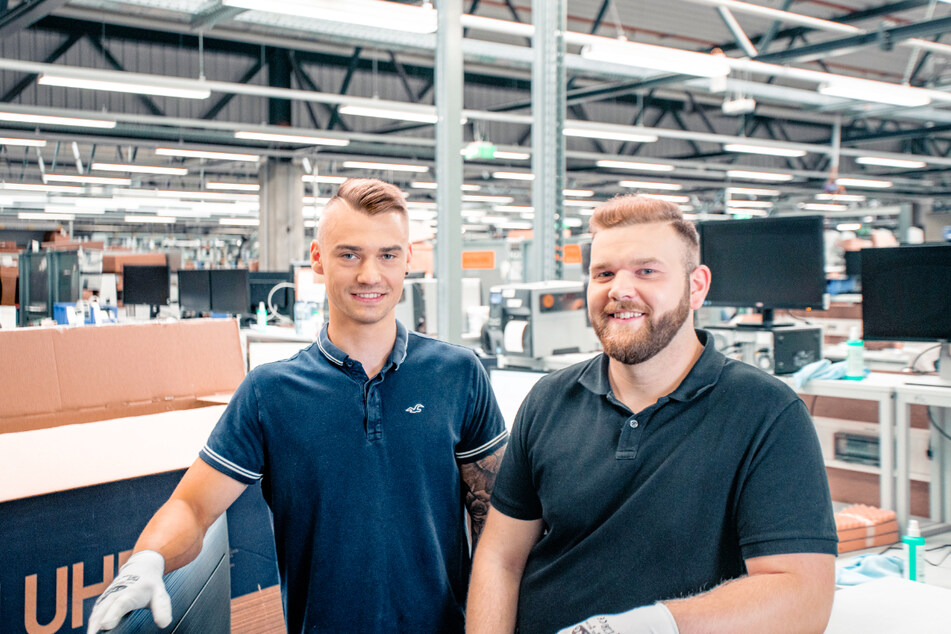 Hier bewerben als Schichtleiter (m/w/d) Logistik bei Cyberport.