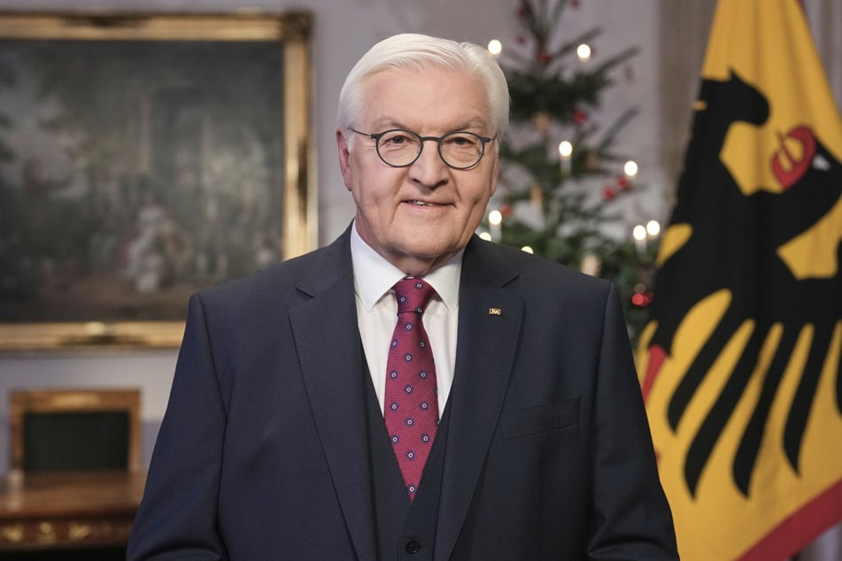 Frank Walter Steinmeier (69) betonte in seiner Weihnachtsansprache, dass das Fest eine Zeit für Gemeinschaft und Solidarität sei.