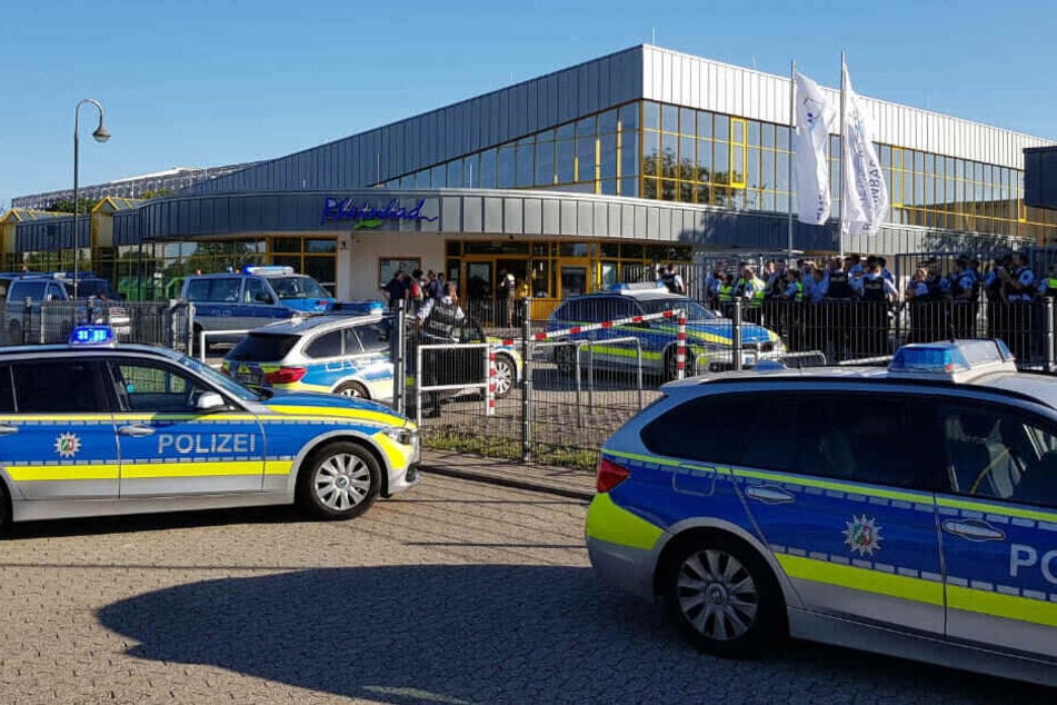 Sowohl am Samstag als auch am Sonntag musste die Polizei im Düsseldorfer Rheinbad Streitereien schlichten.