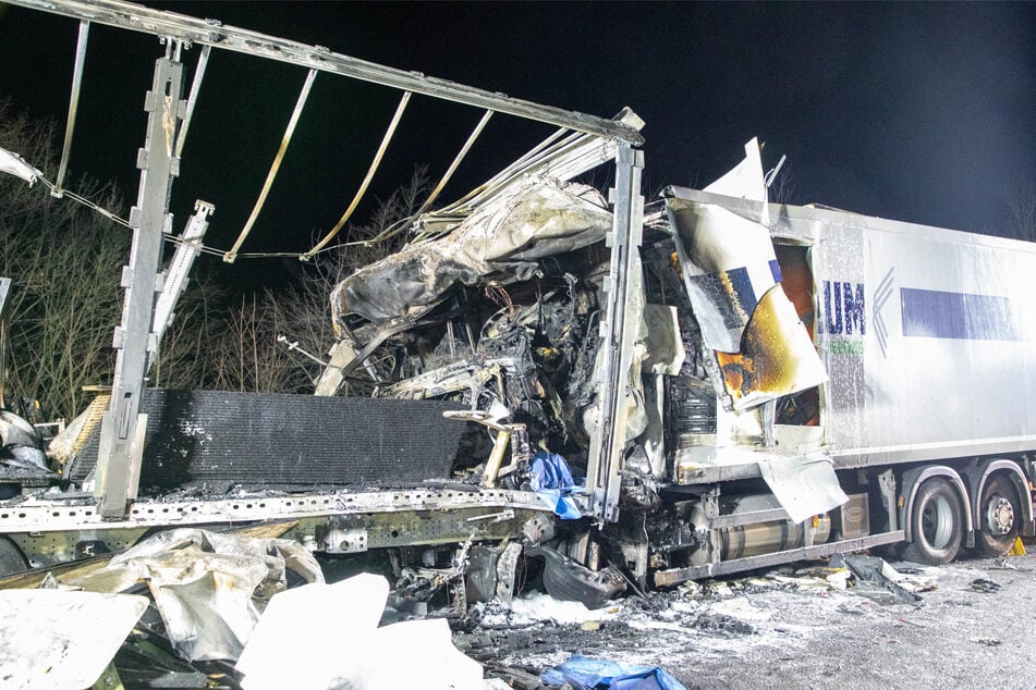 Auf der A7 bei Fulda kam es am Donnerstagabend zu einem tödlichen Verkehrsunfall, bei dem ein 29 Jahre alter rumänischer Staatsbürger verstarb.