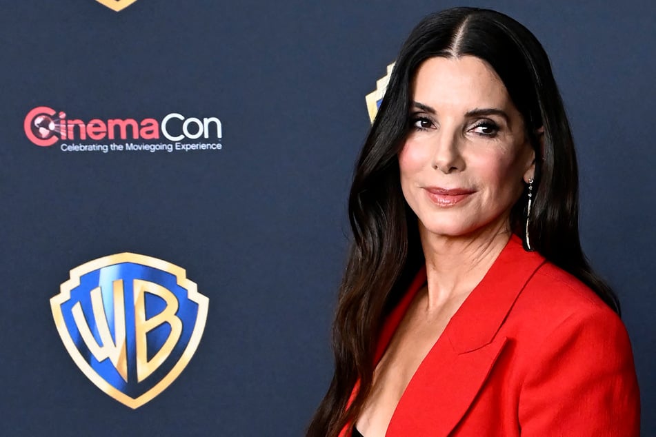Sandra Bullock bricht erstmals Schweigen über verstorbenen Mann: "Mir wurde nicht erlaubt, darüber zu sprechen"