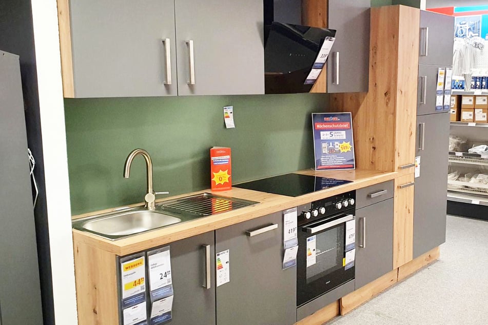 Einrichtungshaus begeistert wenige Stunden mit mega Angeboten