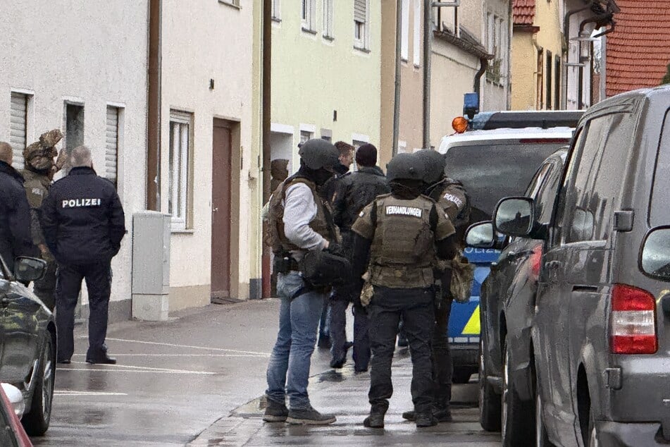 Auch Kräfte eines Spezialeinsatzkommandos waren im Einsatz.