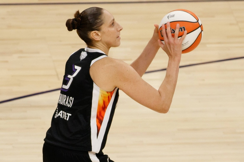 Mercury guard Diana Taurasi scored 20 points in her team's win over the Sky in game two.