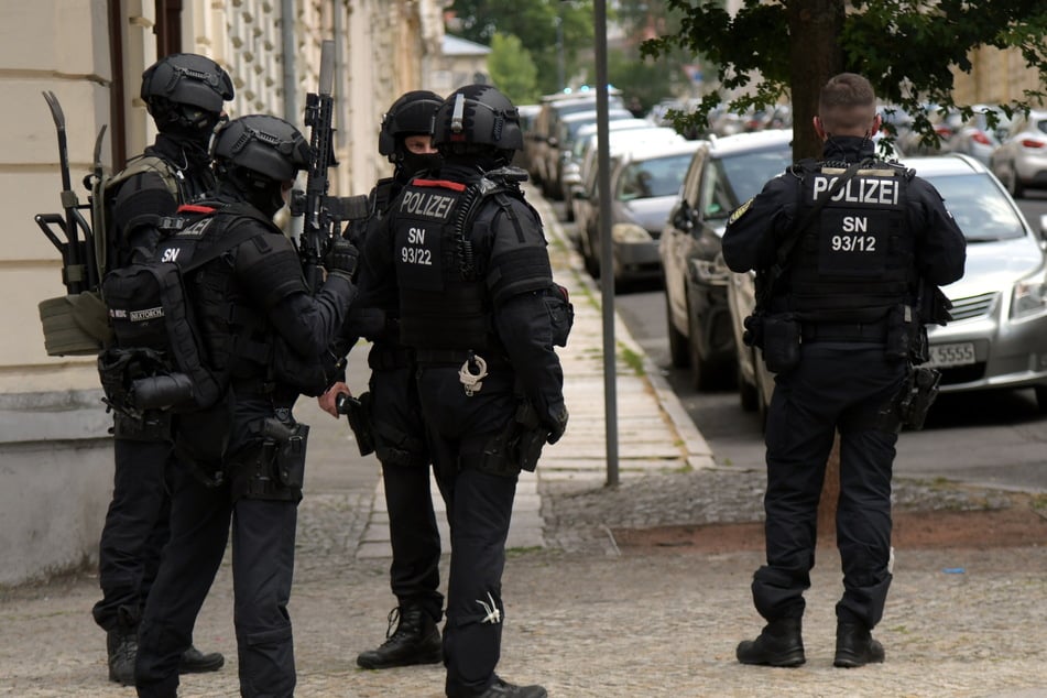 In Görlitz fielen am Donnerstagnachmittag Schüsse. Die LebEL-Einheit war im Einsatz.