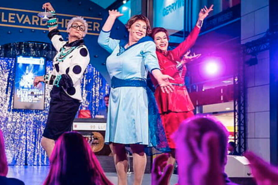 Eins der vielen Highlights am 2.10.: Die Akteuere des Boulevard Theaters in der Altmarkt Galerie.