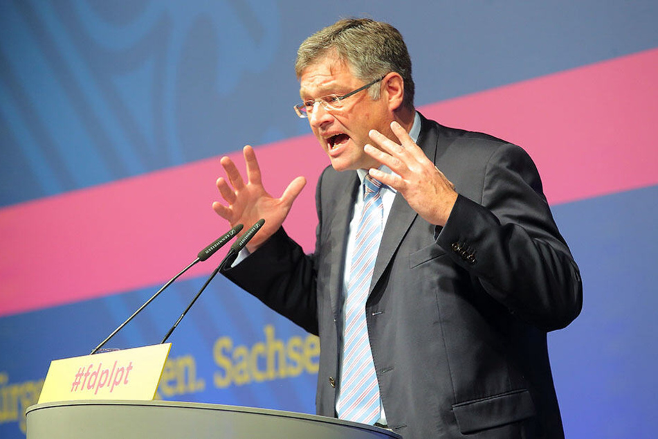 Kritisiert die Verwaltung hart: FDP-Chef Holger Zastrow (50).