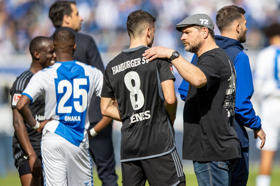 Mit den Comeback-Qualitäten waren Spieler und Trainer des HSV nach dem Remis in Magdeburg sehr zufrieden.