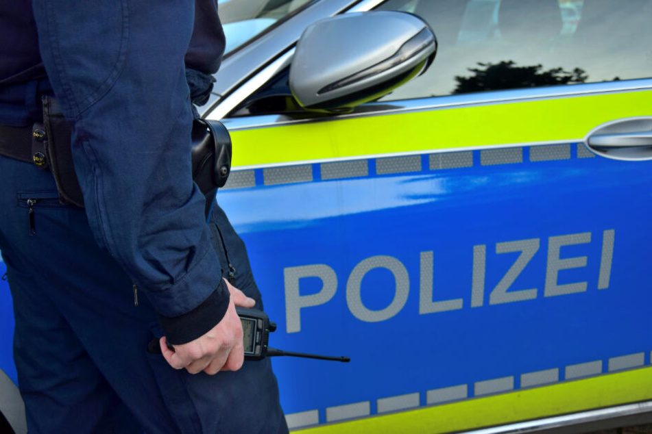 Die Polizeibeamten wurden bis auf Weiteres vom Dienst freigestellt. (Symbolbild)