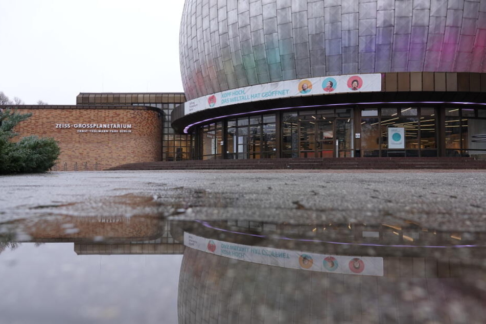 Am Samstag hält er im Zeiss-Großplanetarium einen Vortrag über seine Mission.