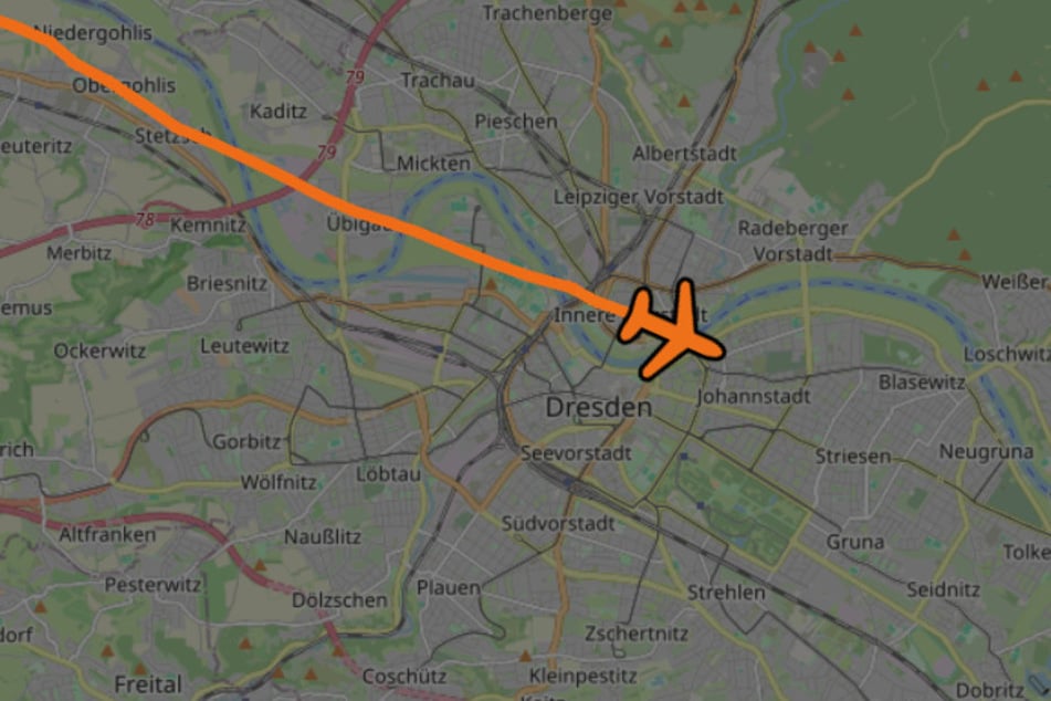 Die Maschine überflog die Landeshauptstadt von Nordwesten nach Südosten.