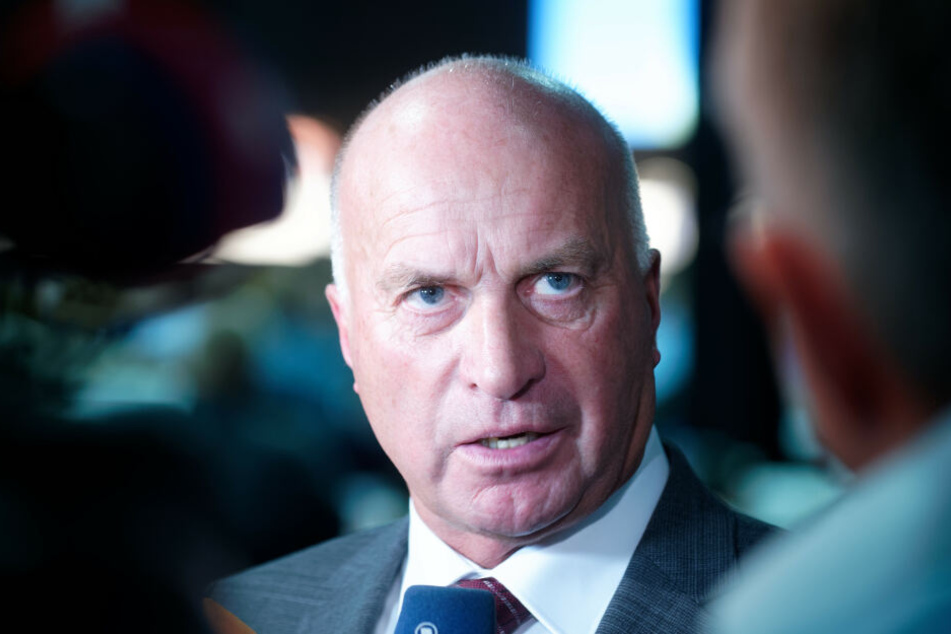 Rüdiger Lucassen (68) wurde am Samstag zum neuen Chef der NRW-AfD gewählt.