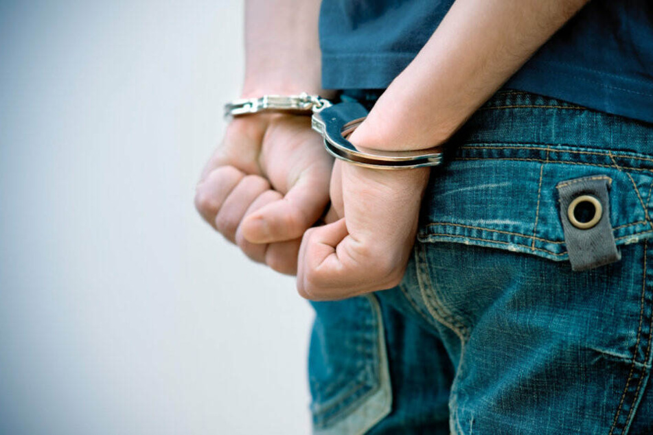 Die mutmaßlichen Täter stellten sich am Dienstag der Polizei. (Symbolbild)