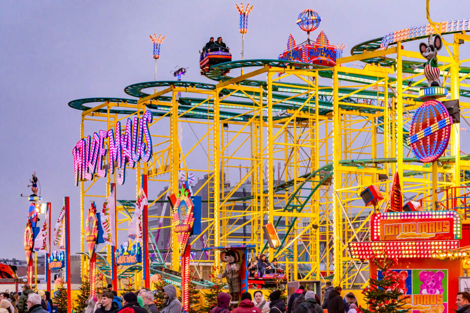Eine Runde mit der "Wilden Maus" verspricht Adrenalin, Nervenkitzel und eine Menge Spaß für Groß und Klein.