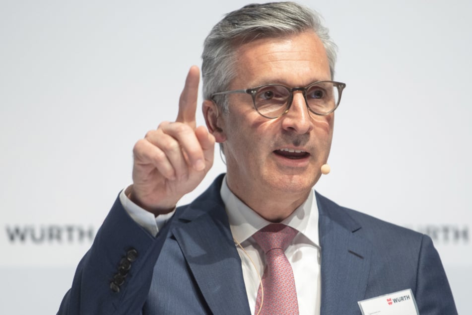 Robert Friedmann, Sprecher der Konzernführung der Würth-Gruppe, spricht während einer Bilanzpressekonferenz von Würth.