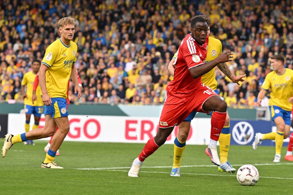 Im Pokal gegen Braunschweig stürmte Ansah noch von Anfang an.