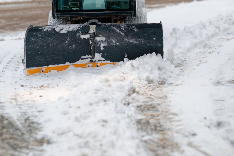 Es bleibt winterlich in NRW: Neuschnee und glatte Straßen erwartet