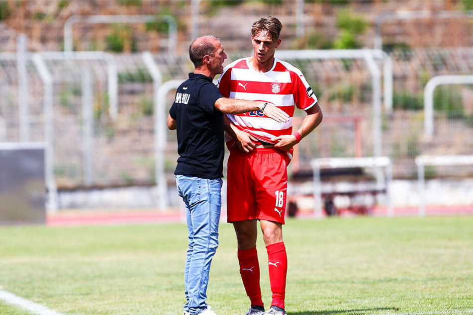 FSV-Coach Joe Enochs (l.) sucht Ersatz für Lion Lauberbach, der nach Kiel gewechselt ist.