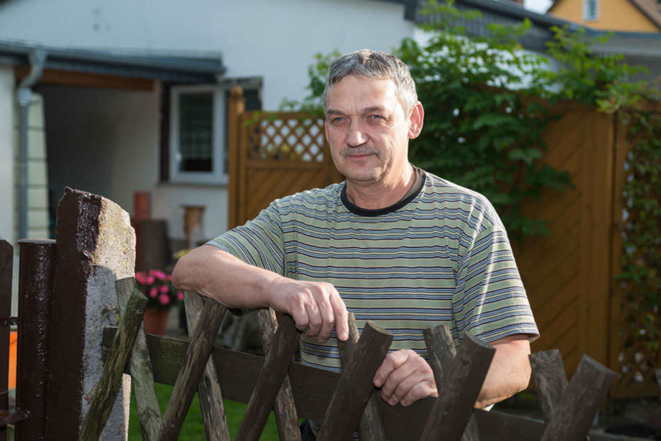 Anwohner Joachim Heide (60) schreckte der laute Knall aus dem Sessel.