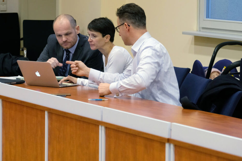 Petry hatte Widerspruch gegen einen Strafbefehl von 30.000 Euro eingelegt.
